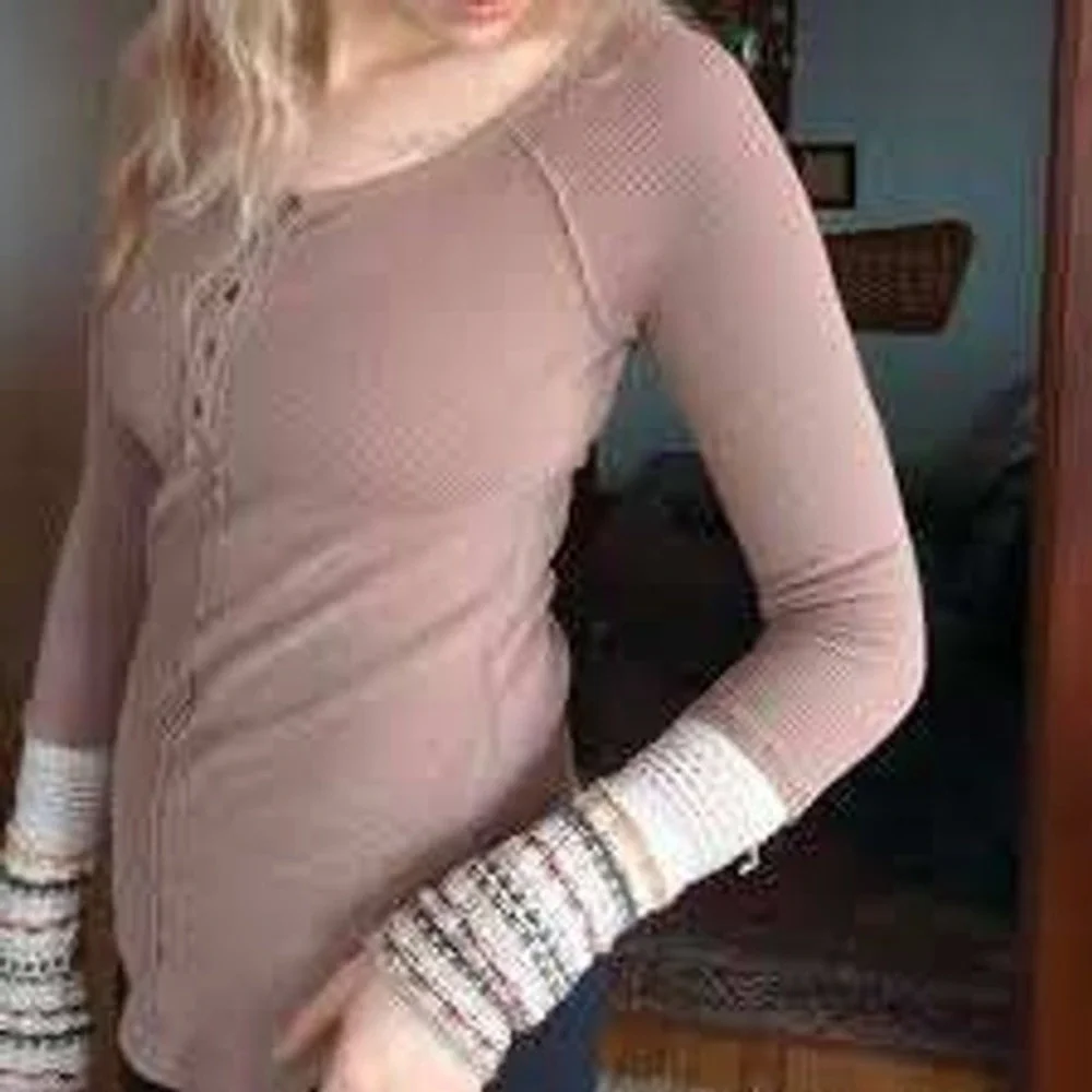 Free People Sunset Park Thermal Henley Mauve Brown Crochet‎ Cuff Women Top Small